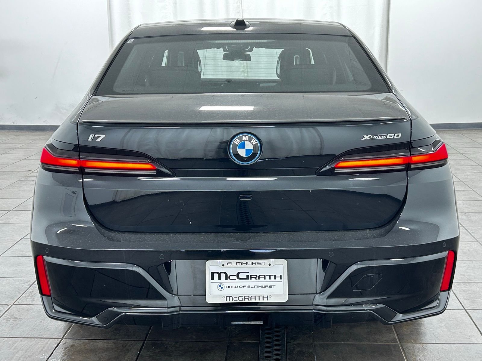 New 2026 Black Sapphire Metallic BMW xDrive60 image 5