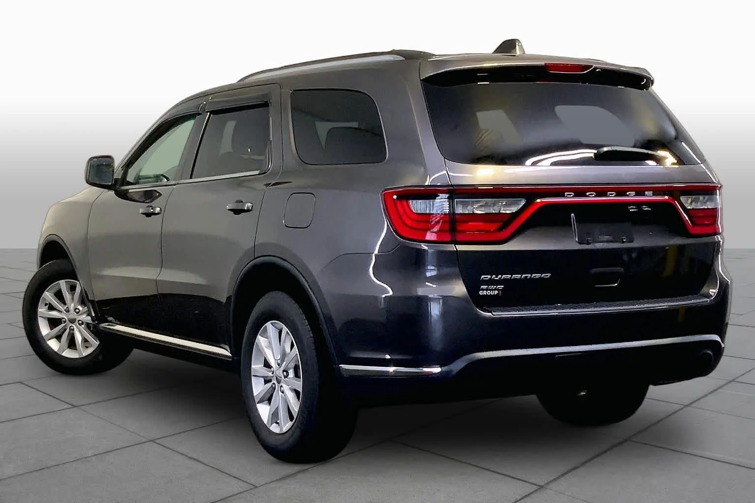Used 2015 Granite Crystal Metallic Clearcoat Dodge SXT image 12