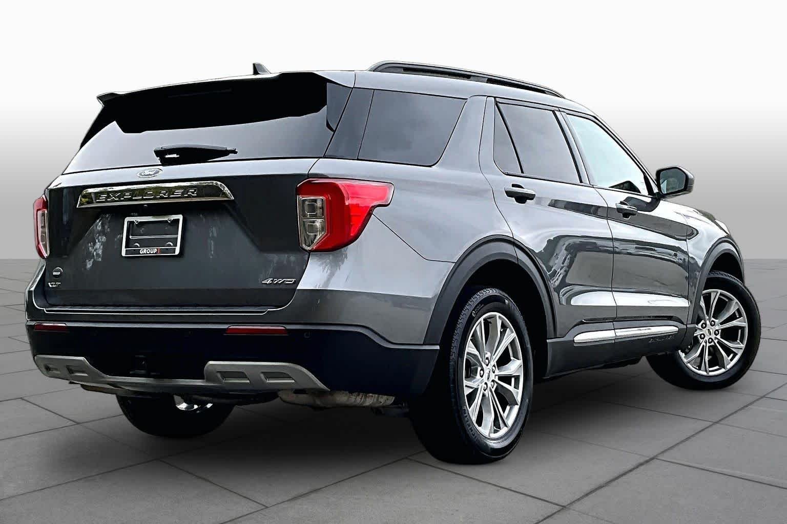 Certified Used 2023 Carbonized Gray Metallic Ford XLT image 13