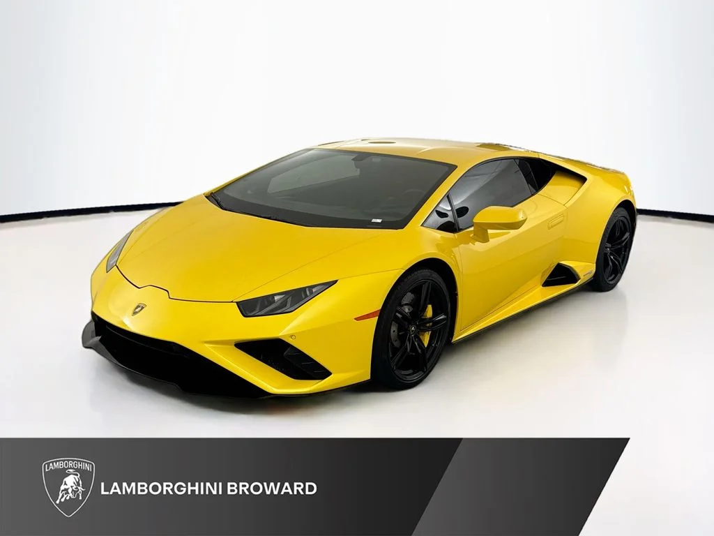 2020 Lamborghini Huracan EVO Coupe's photo