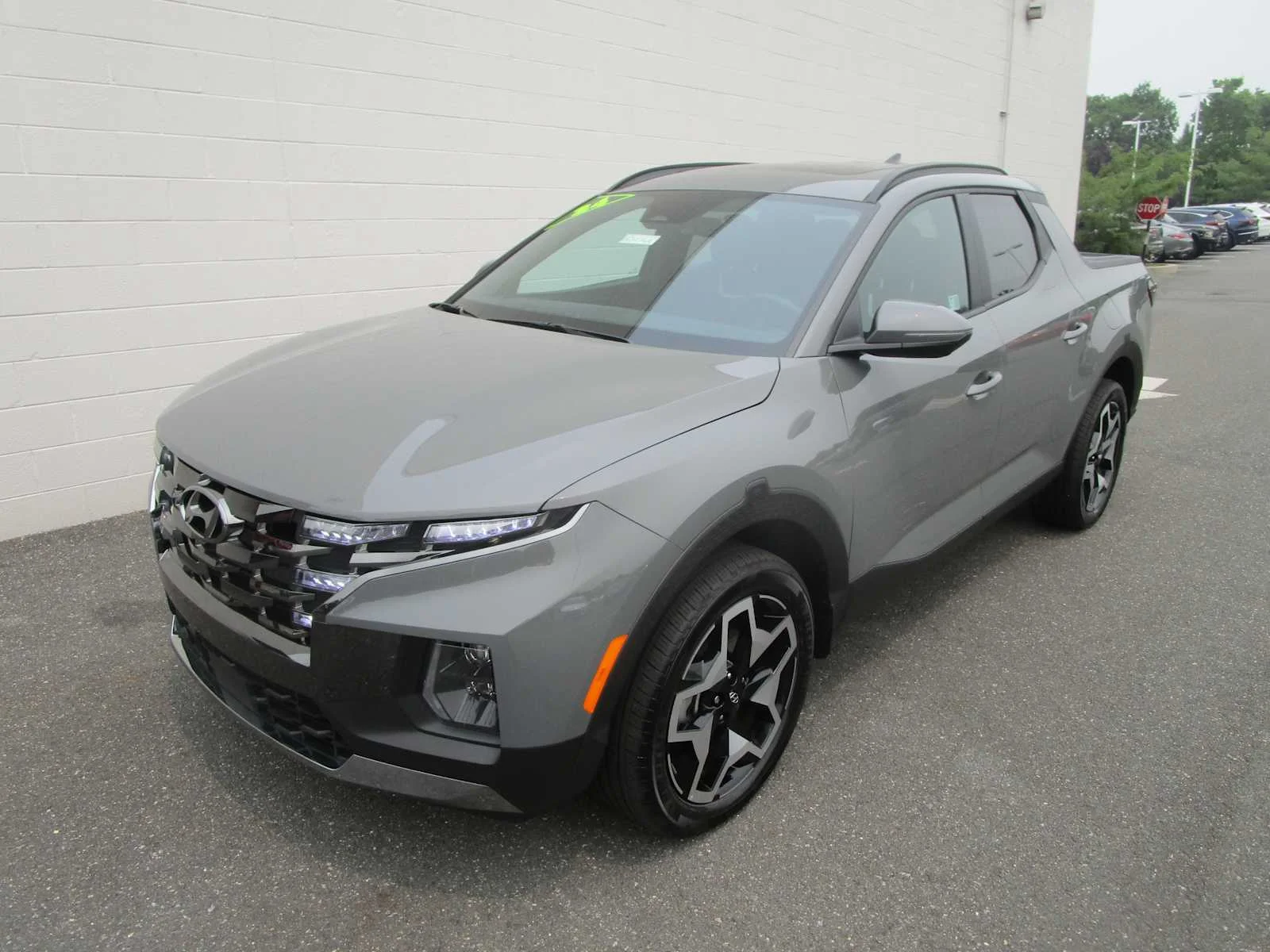 Certified Used 2024 Hampton Gray Hyundai Limited image 7