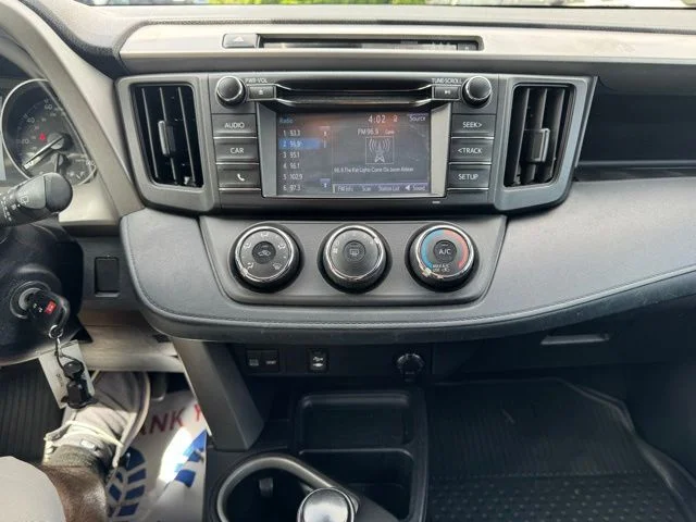 Used 2018 Red Toyota LE image 28