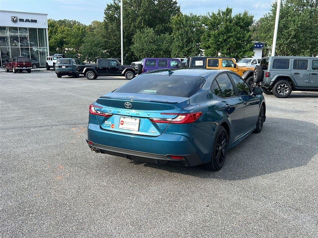 Used 2025 Ocean Gem Toyota SE image 5