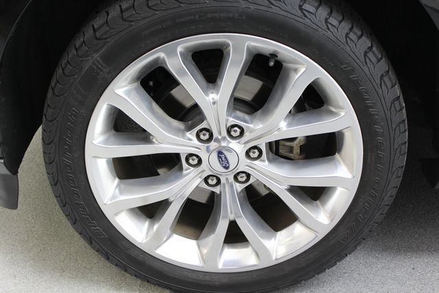 Used 2019 Agate Black Metallic Ford Limited image 13