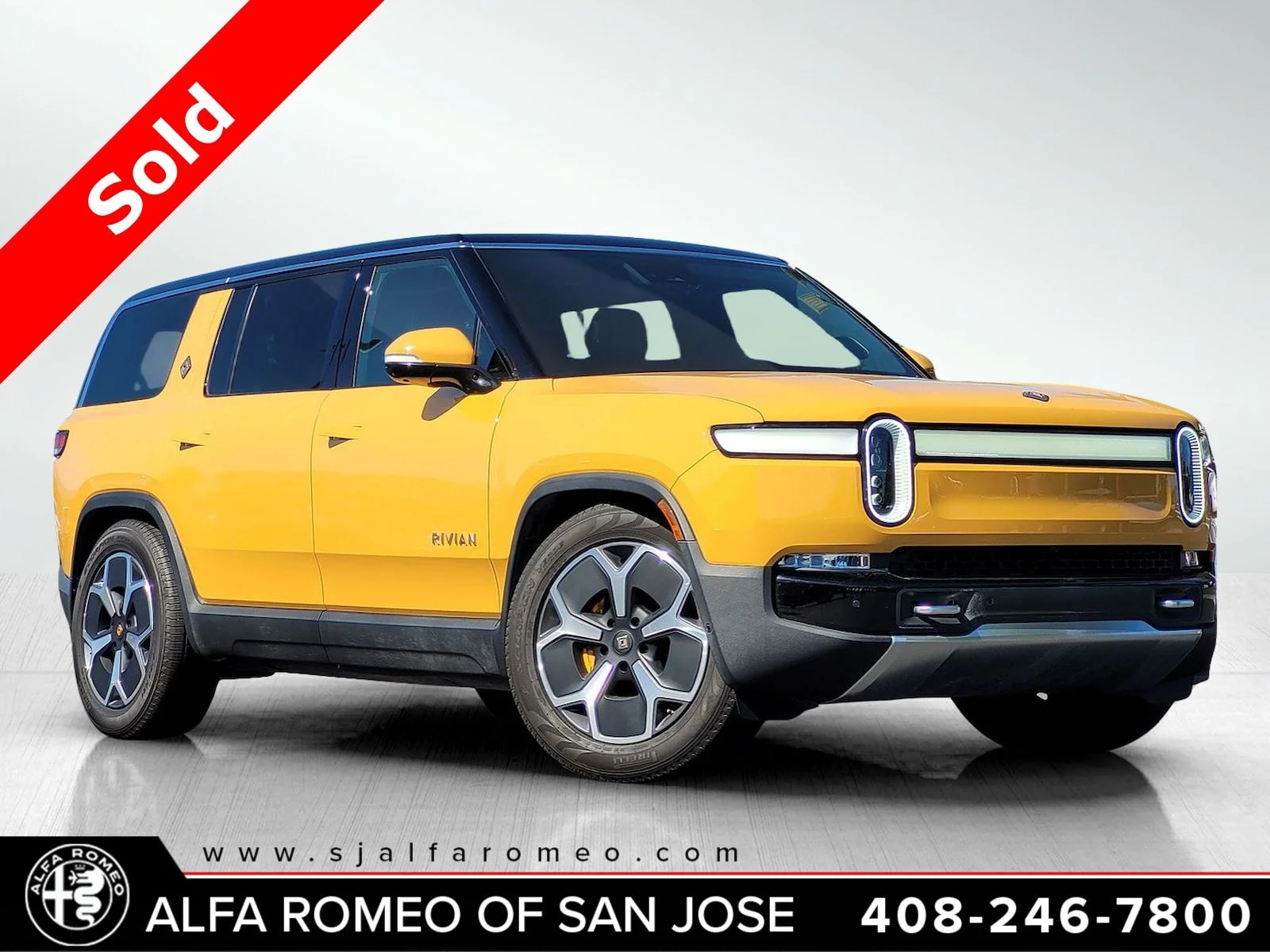 2023 Rivian R1S Adventure Quad-Motor Large Pack's photo