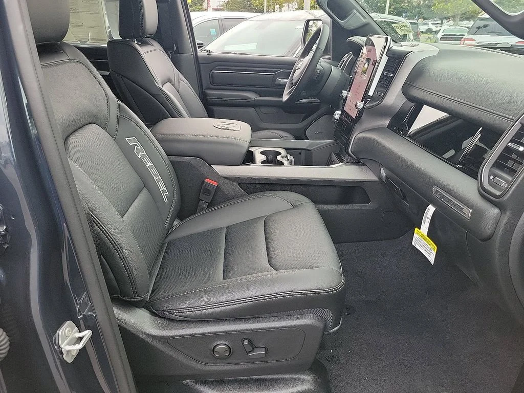 2026 RAM 1500 Rebel - Photo 14