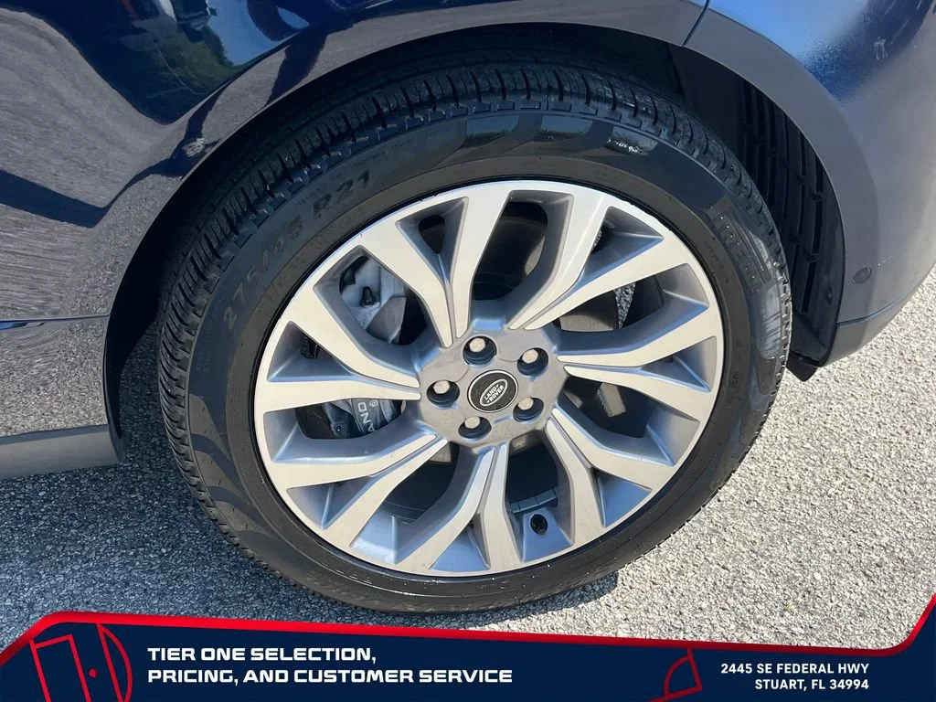 Used 2022  Land Rover Autobiography image 21