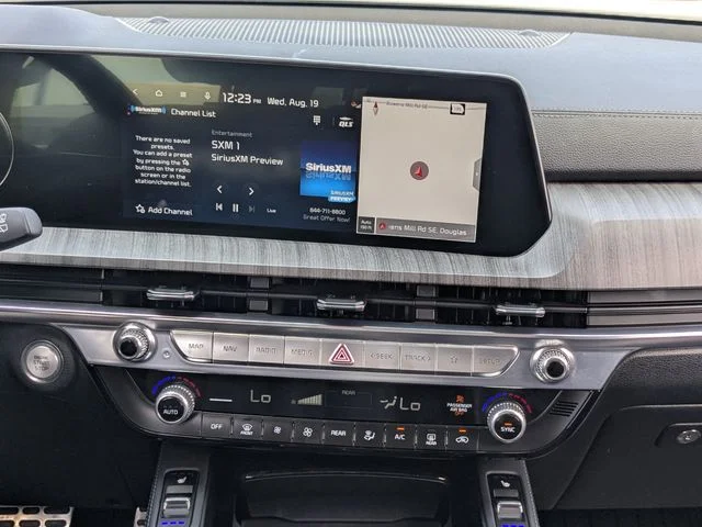 Used 2024 Silver Kia SX image 17