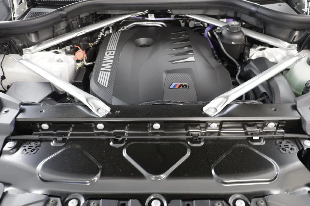 New 2027 MINERAL WHITE BMW xDrive40i image 23