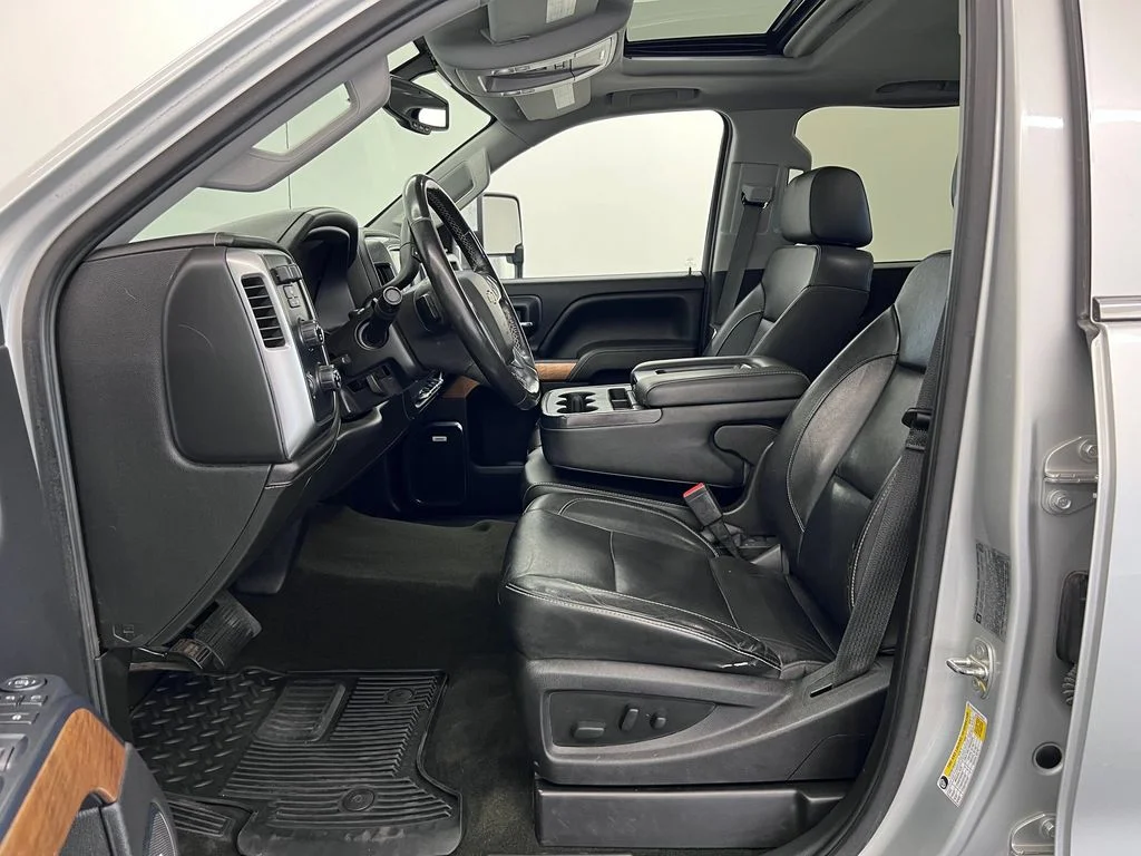 Used 2017 Silver Ice Metallic Chevrolet LTZ image 5