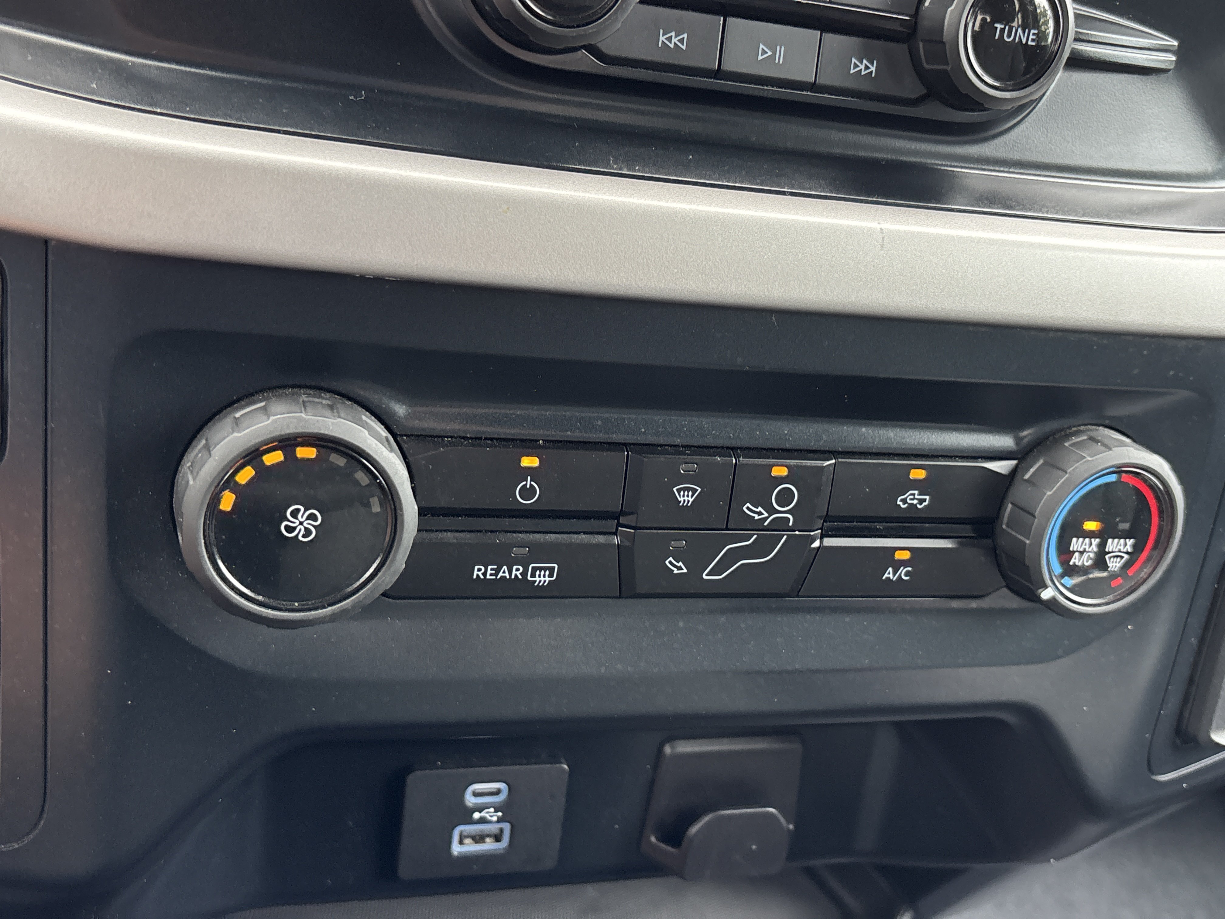 2023 Ford F-150 XLT - Photo 31