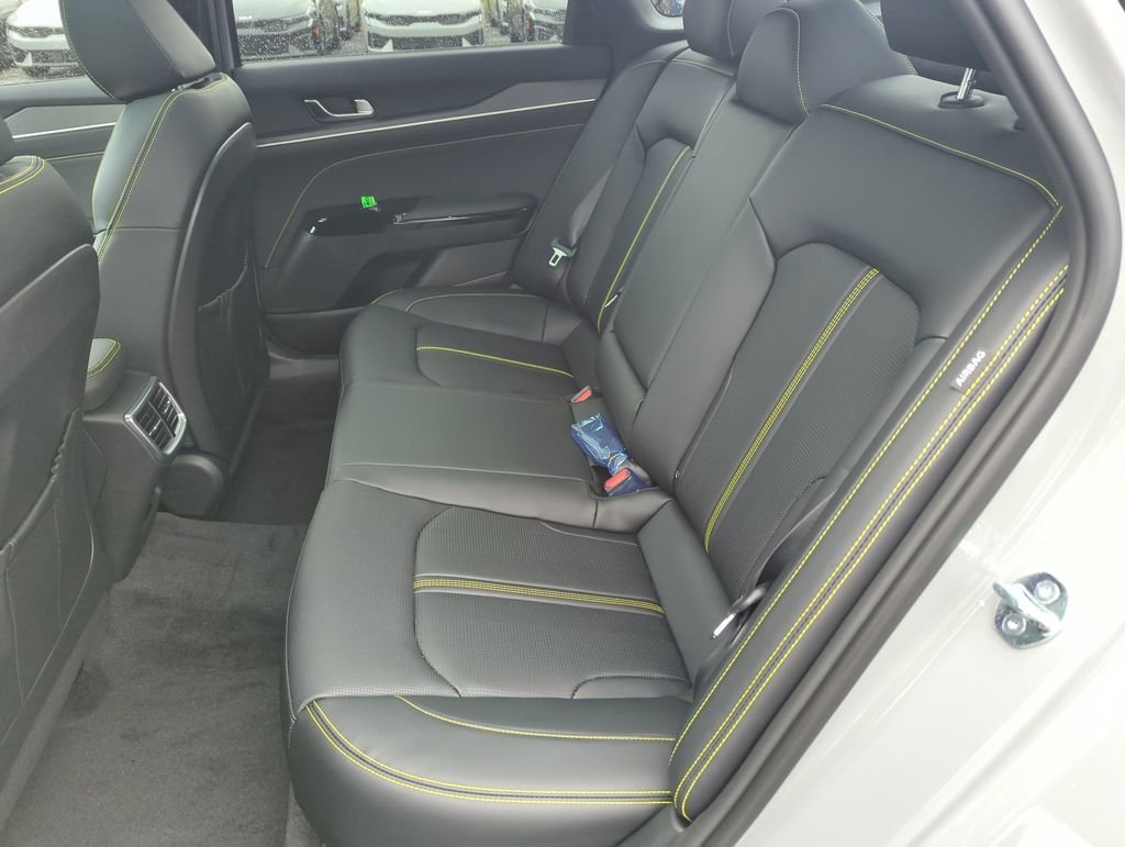 New 2026 Wolf Gray Kia GT image 30