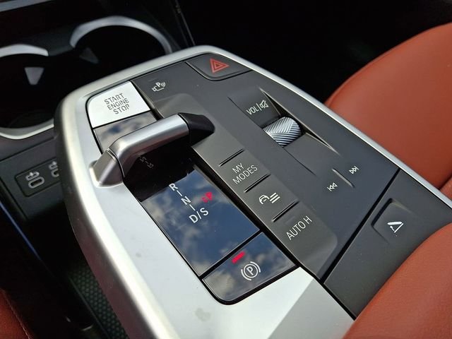 New 2026 Black Sapphire Metallic BMW xDrive28i image 13
