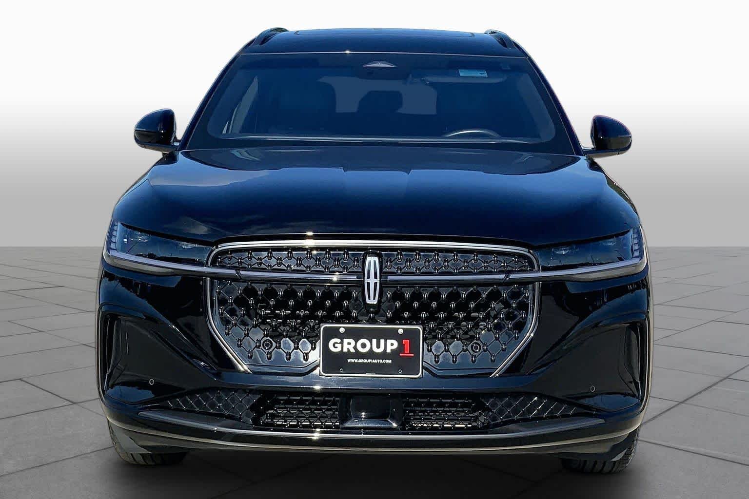 Used 2024 Infinite Black Metallic Clearcoat Lincoln Reserve image 4