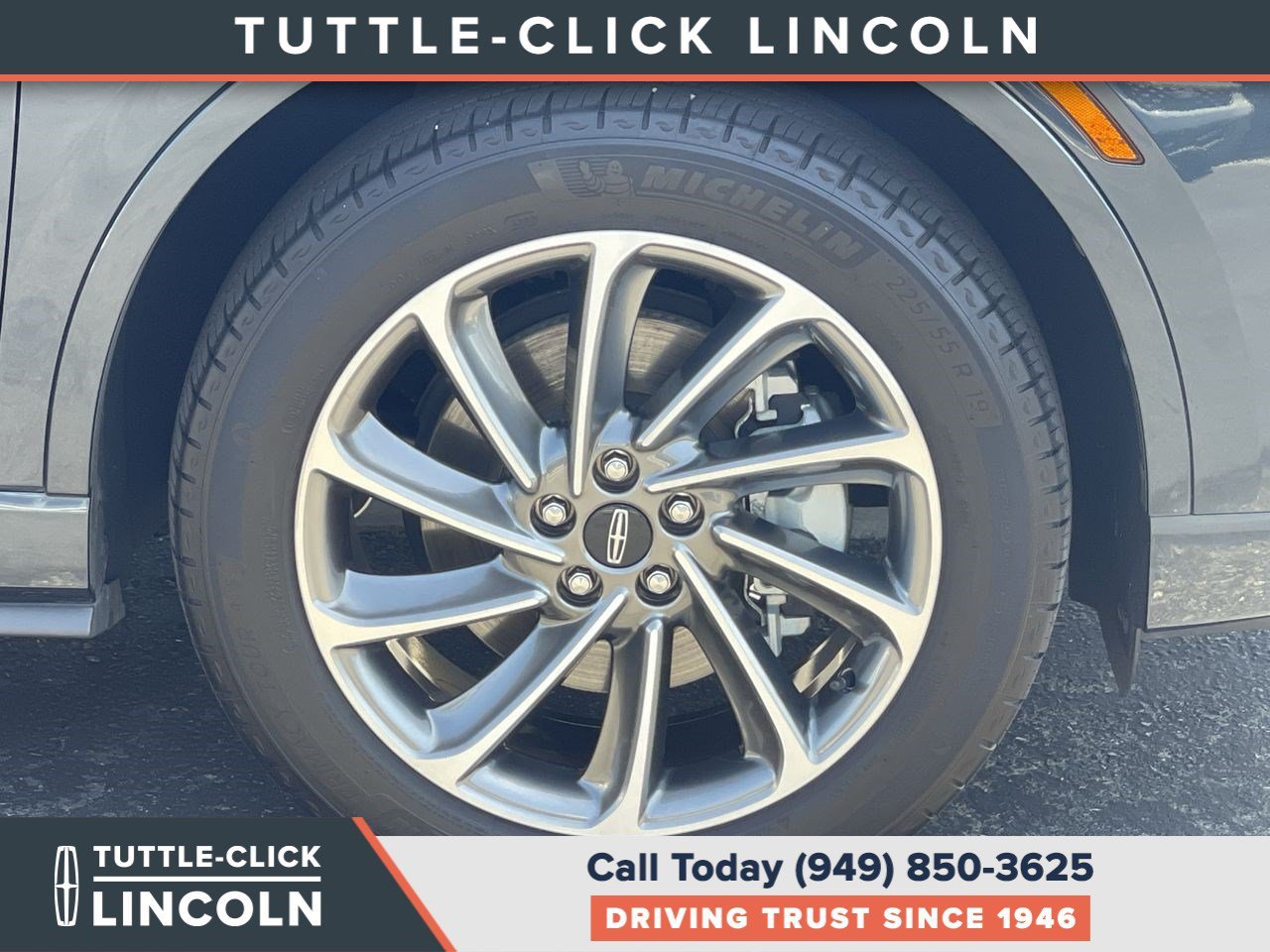 Certified Used 2022 Flight Blue Lincoln Grand Touring image 10