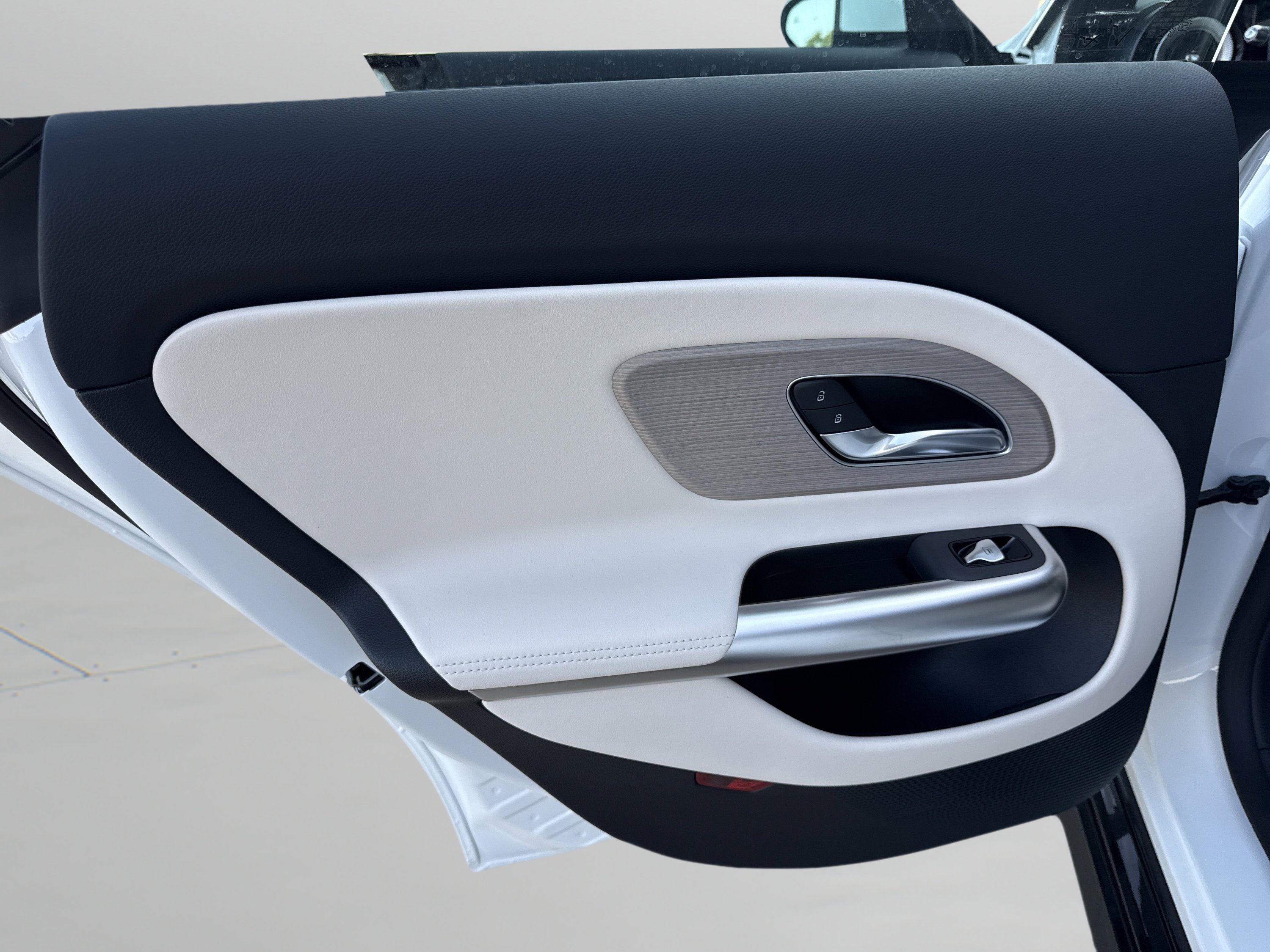 New 2027 Polar White Mercedes-Benz CLA 220 Hybrid image 26