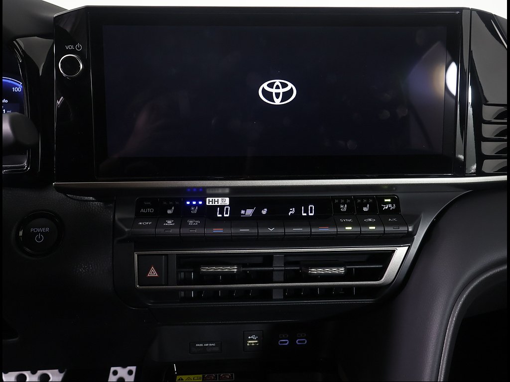 Certified Used 2026 WHITE Toyota XSE image 35