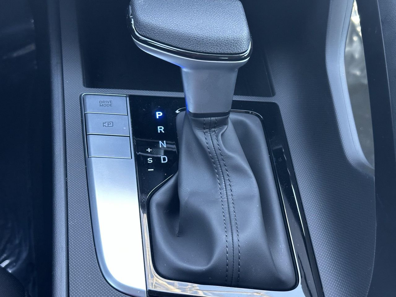 New 2026 Ecotronic Gray Hyundai SE image 30