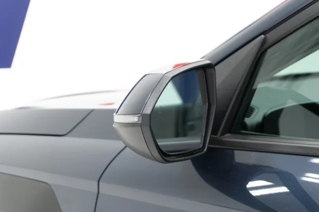 Used 2025 Denim Blue Hyundai SEL Convenience image 16