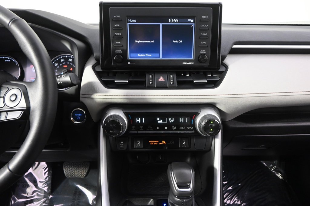 Used 2022 Pearl Toyota XLE Premium image 27