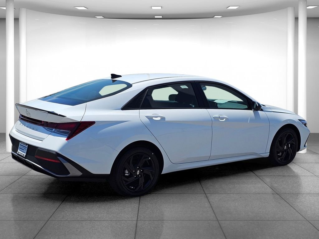 2026 Hyundai Elantra SEL Sport - Photo 6