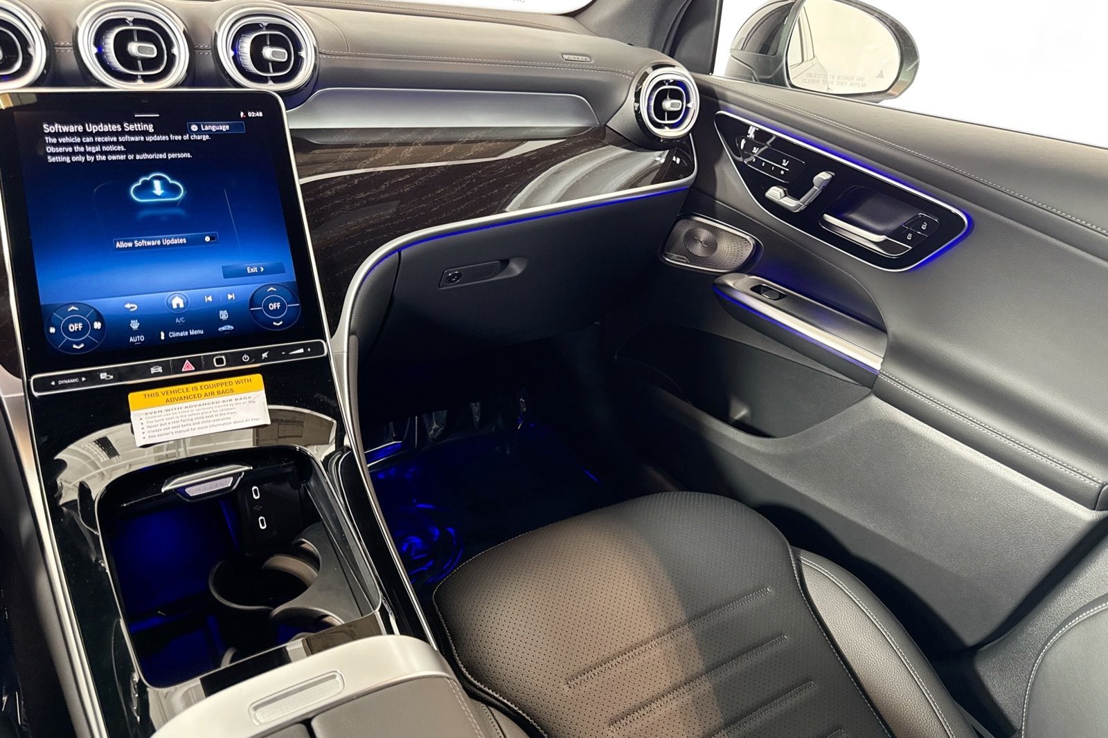 New 2026 Black Mercedes-Benz GLC 300 image 20