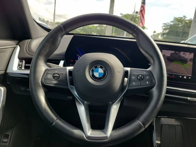 Used 2025 Silver BMW xDrive28i image 19