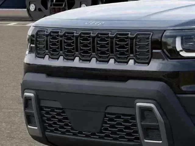 New 2026 Diamond Black Crystal Pearl-Coat Exterior Paint Jeep Laredo image 7