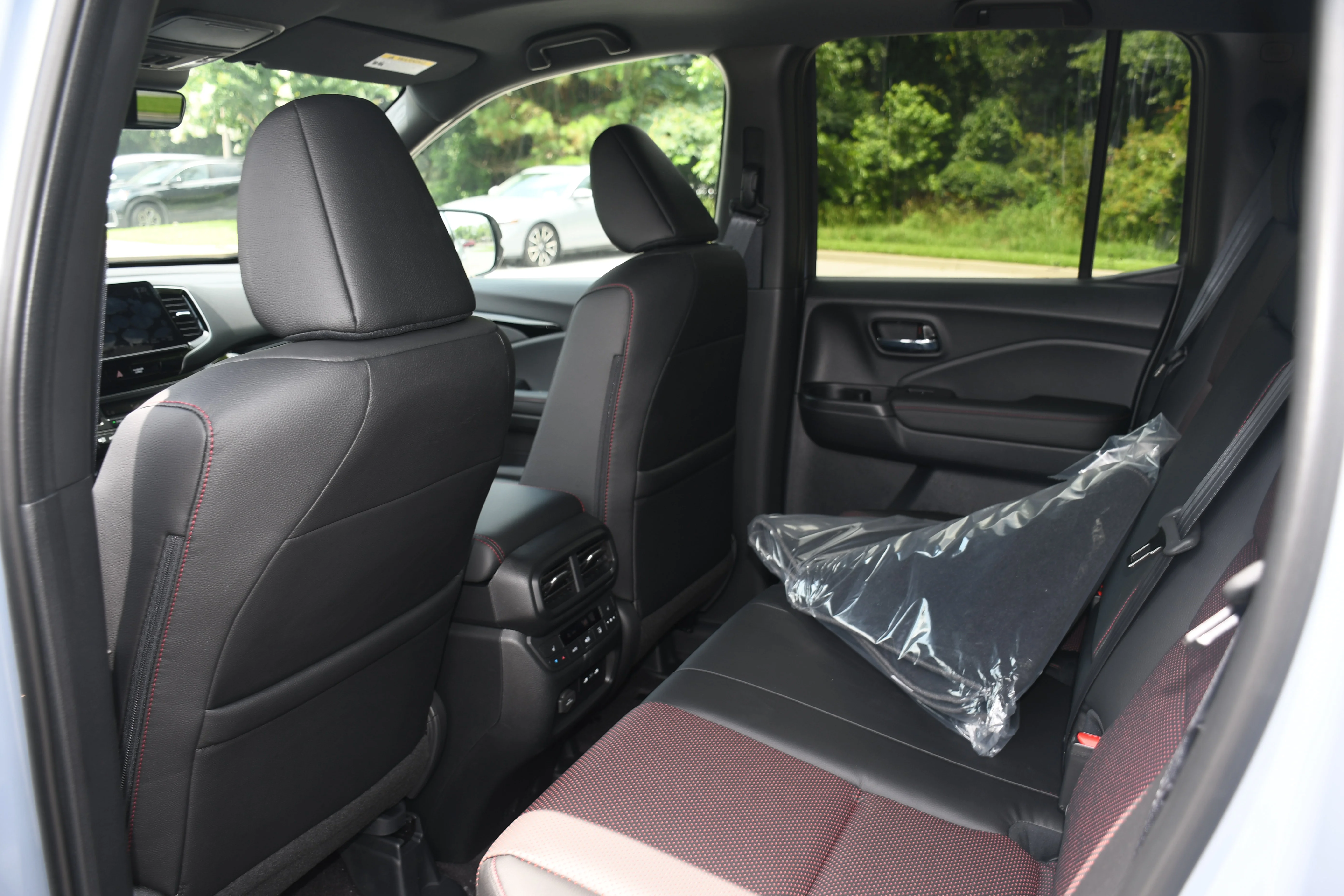 New 2026 Sonic Gray Pearl Honda Black Edition Two-Tone image 8