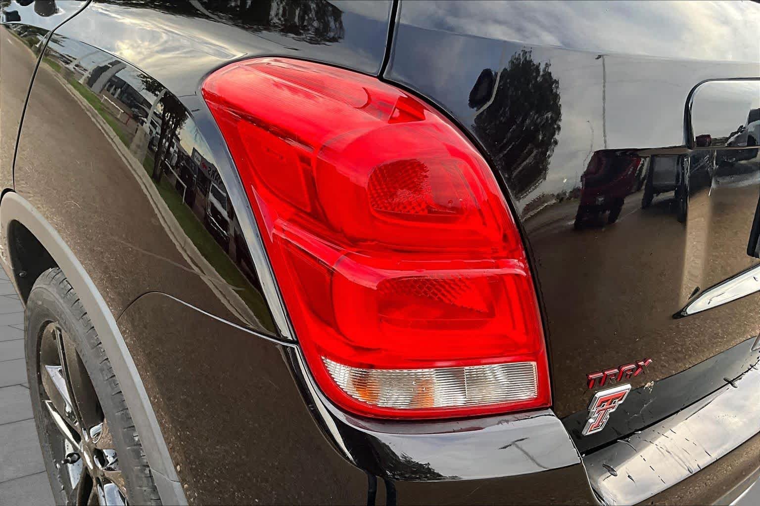 Used 2019 Mosaic Black Metallic Chevrolet LT image 31