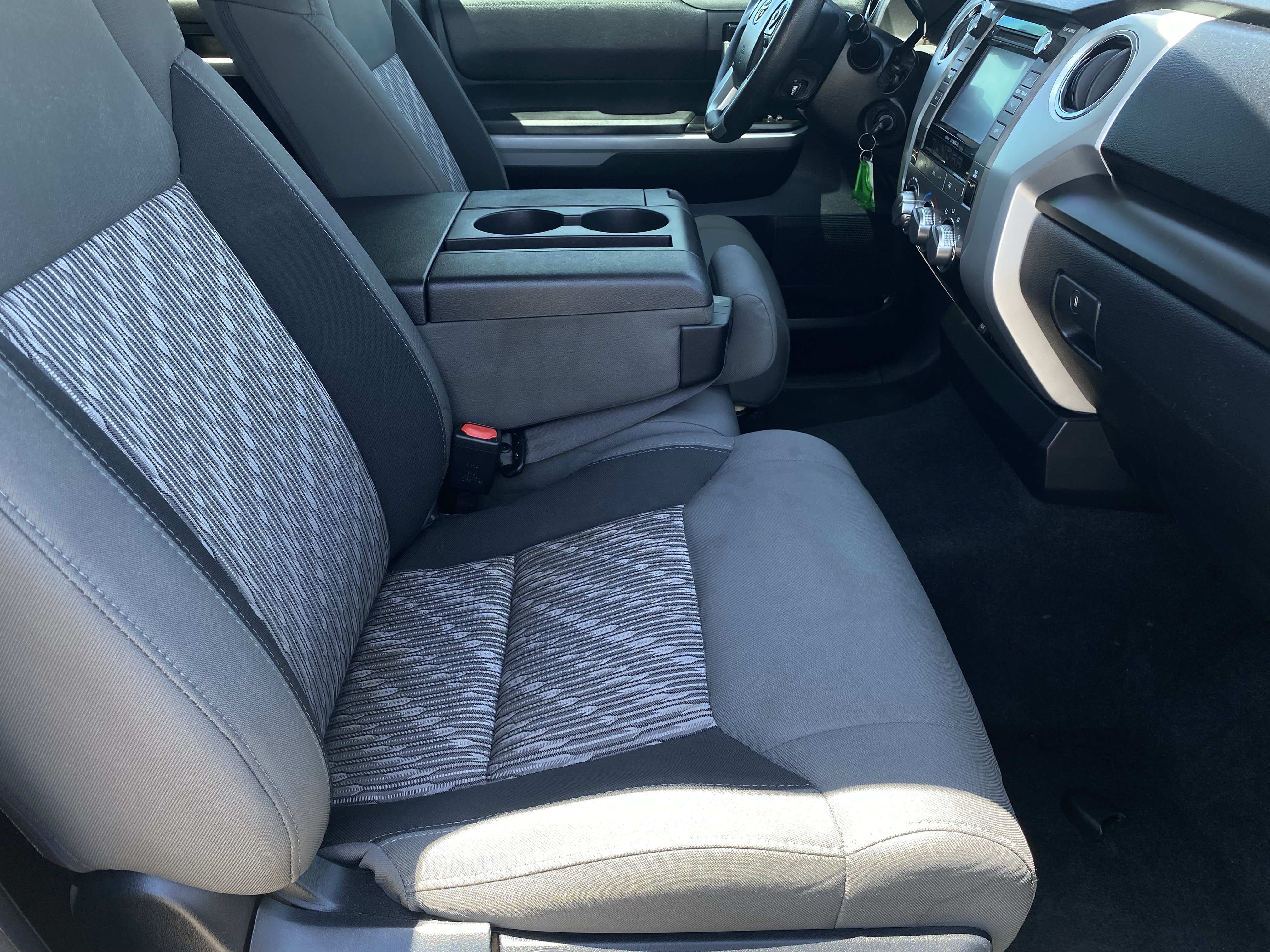Used 2018 Magnetic Gray Metallic Toyota SR5 image 11