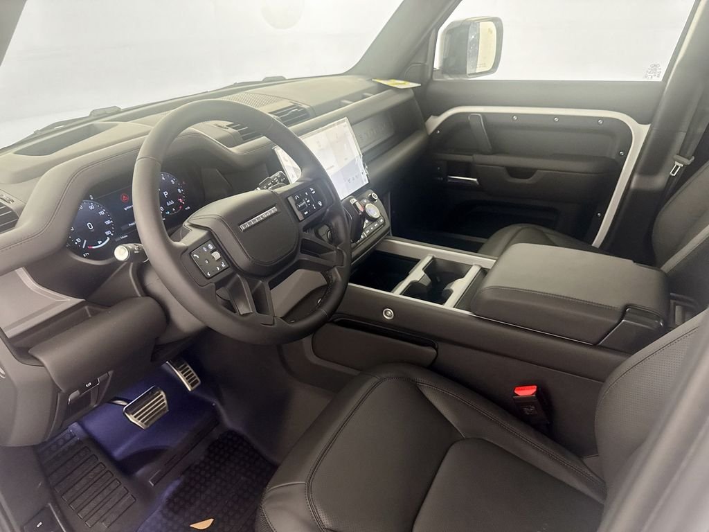2026 Land Rover Defender V8 - Photo 8
