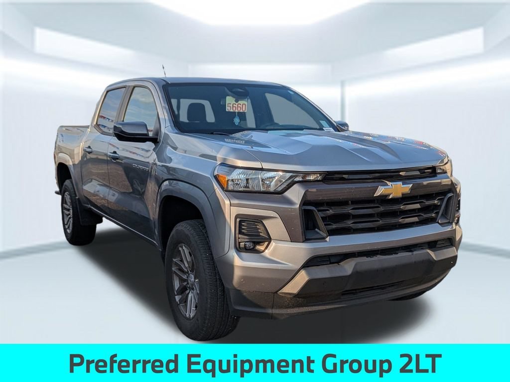 Used 2023 Sterling Gray Metallic Chevrolet LT image 5
