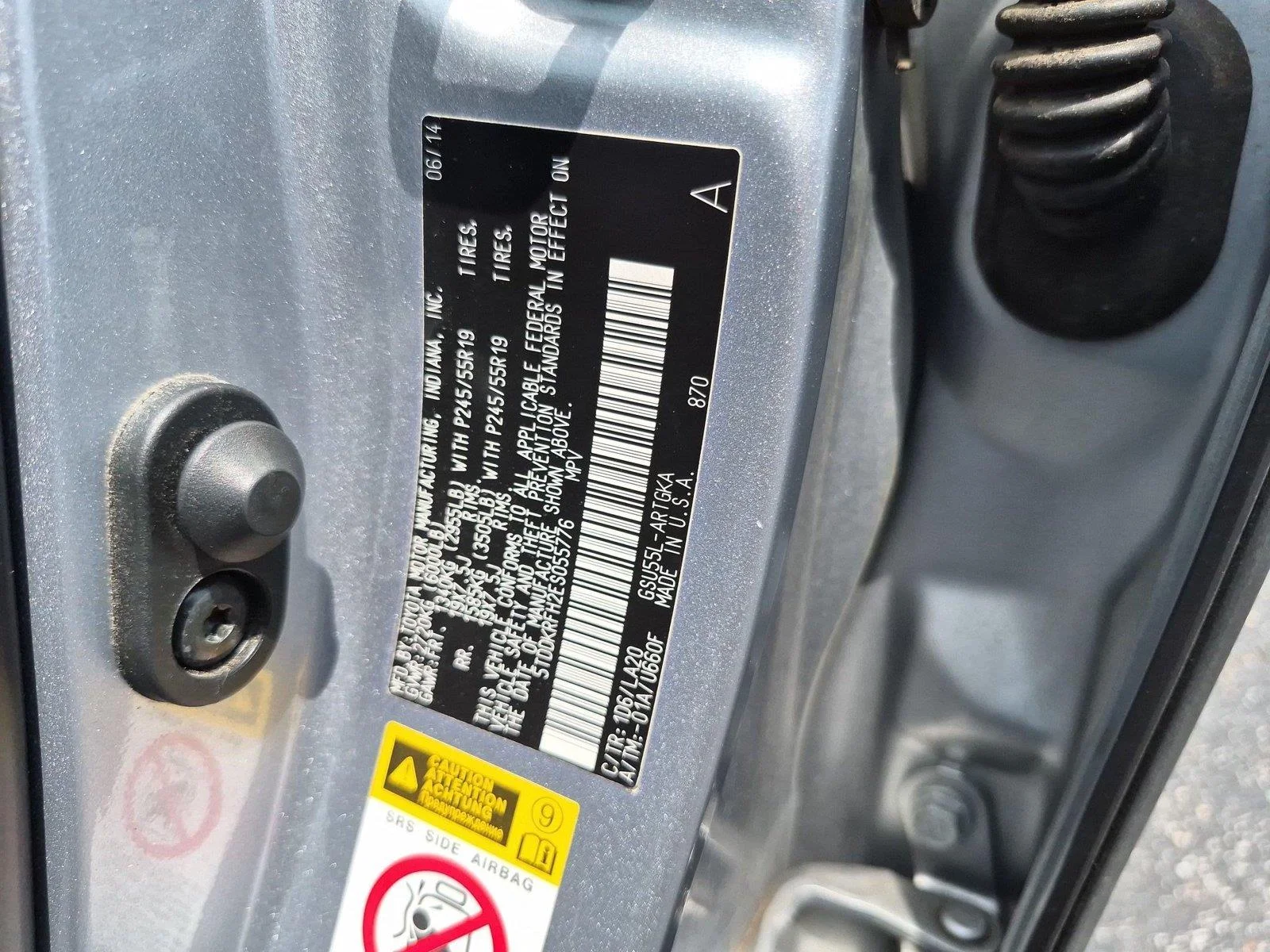 Used 2014 Silver Sky Metallic Toyota Limited image 43