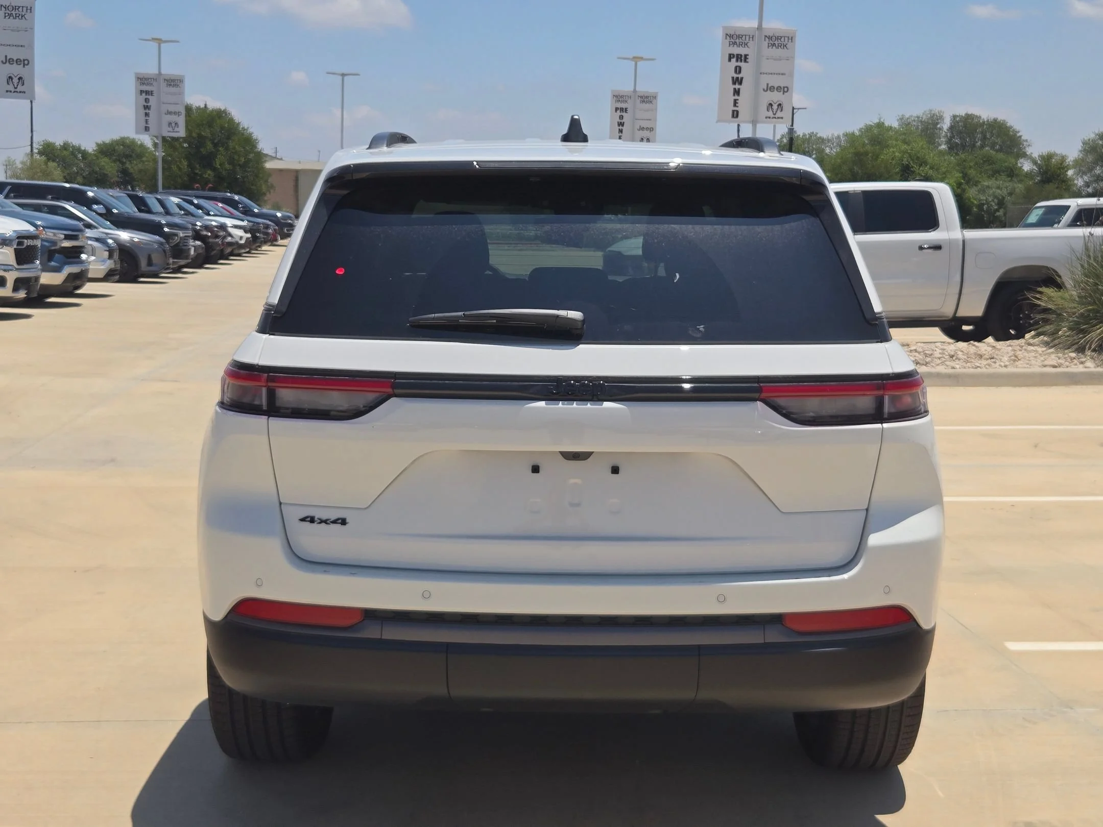 New 2026 Bright White Clearcoat Jeep Limited image 4