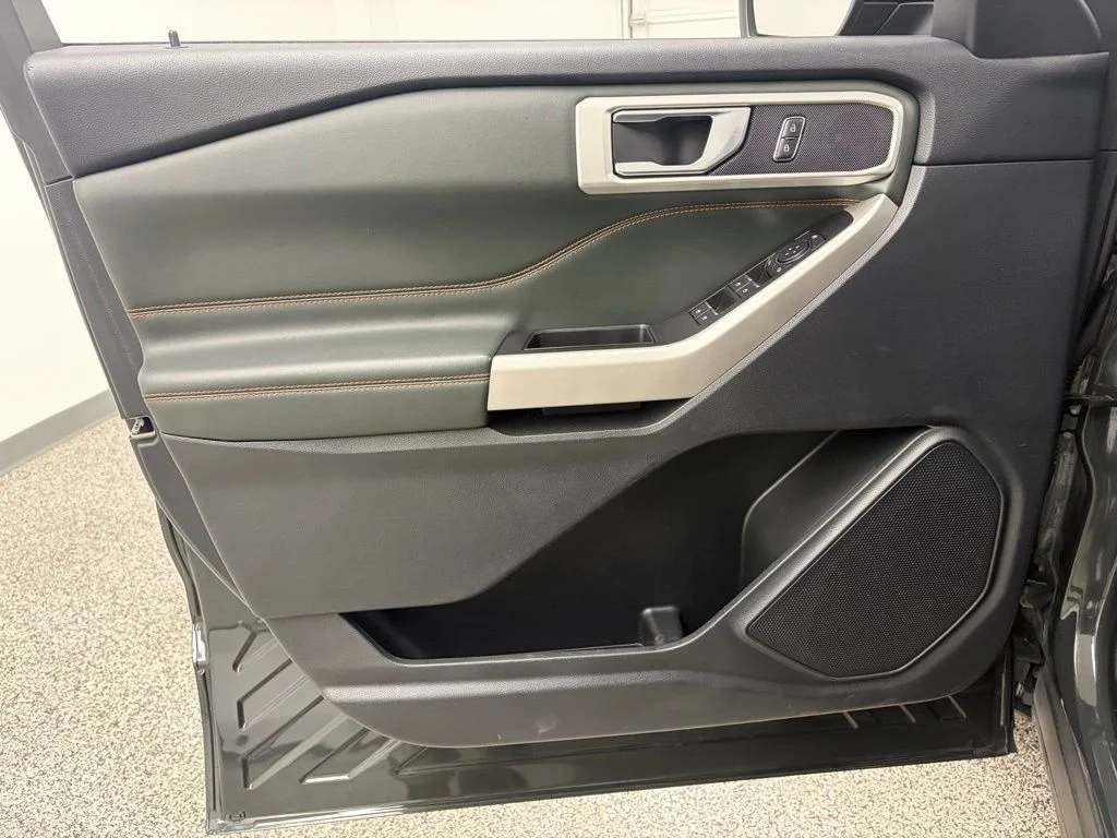 Used 2022 Green Ford Timberline image 12