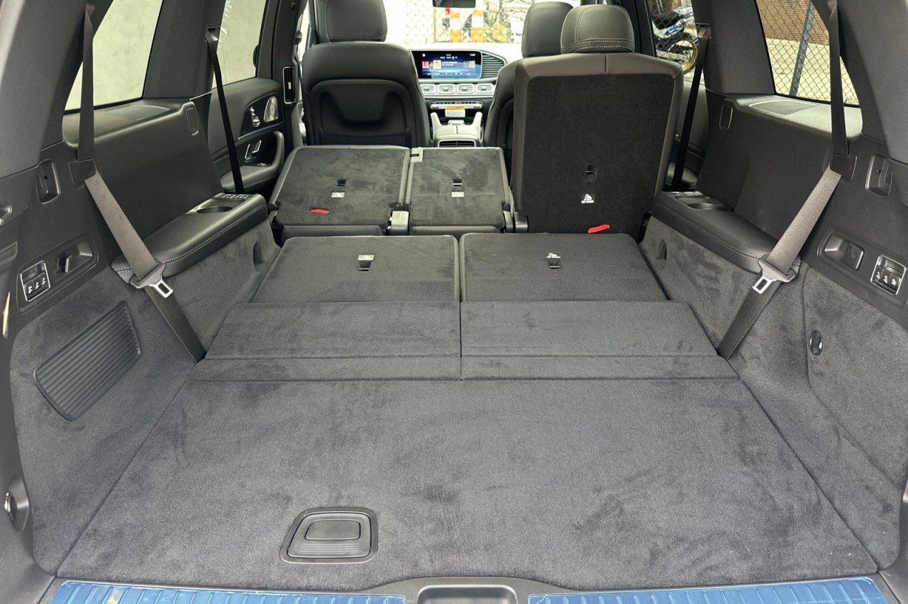 New 2026 MANUFAKTUR Alpine Grey Mercedes-Benz GLS 450 4MATIC® SUV image 15