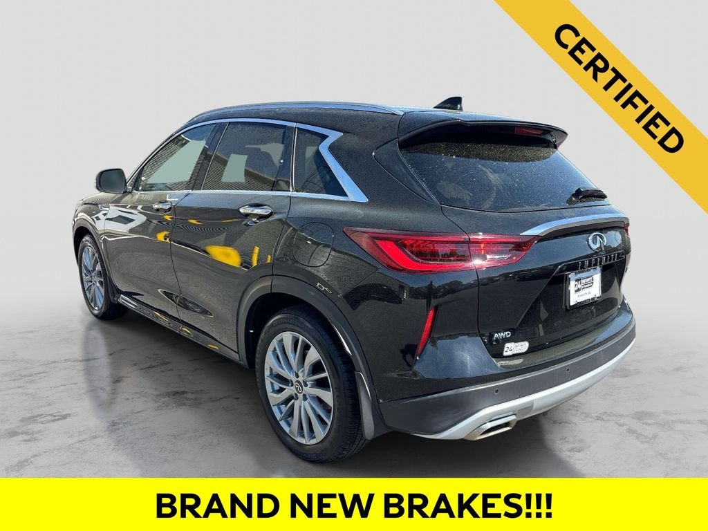 Certified Used 2023 Black INFINITI LUXE image 3
