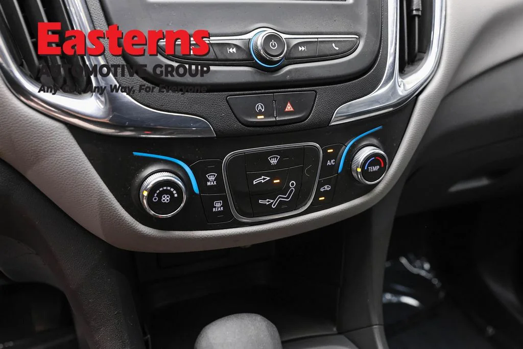 Used 2023 Gray Chevrolet LT image 19