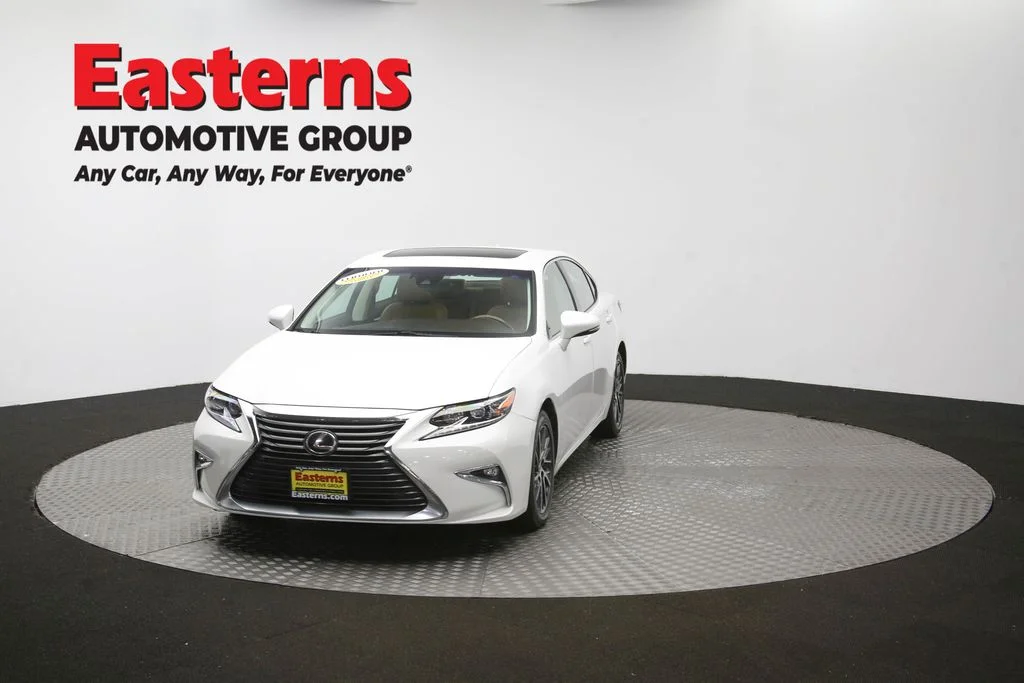 Used 2017 White Lexus 350 image 58