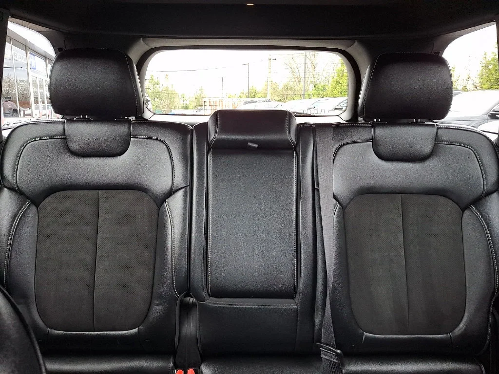 Used 2023 Baltic Gray Metallic Clearcoat Jeep Altitude image 20