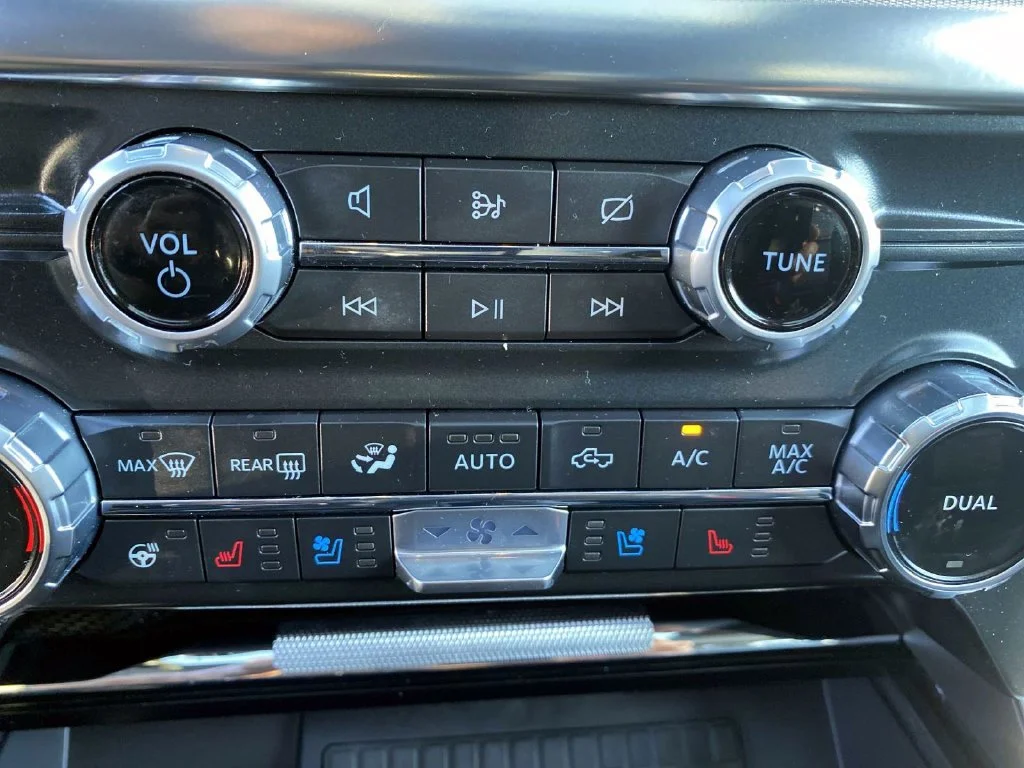 Used 2022 Black Metallic Ford Raptor image 19