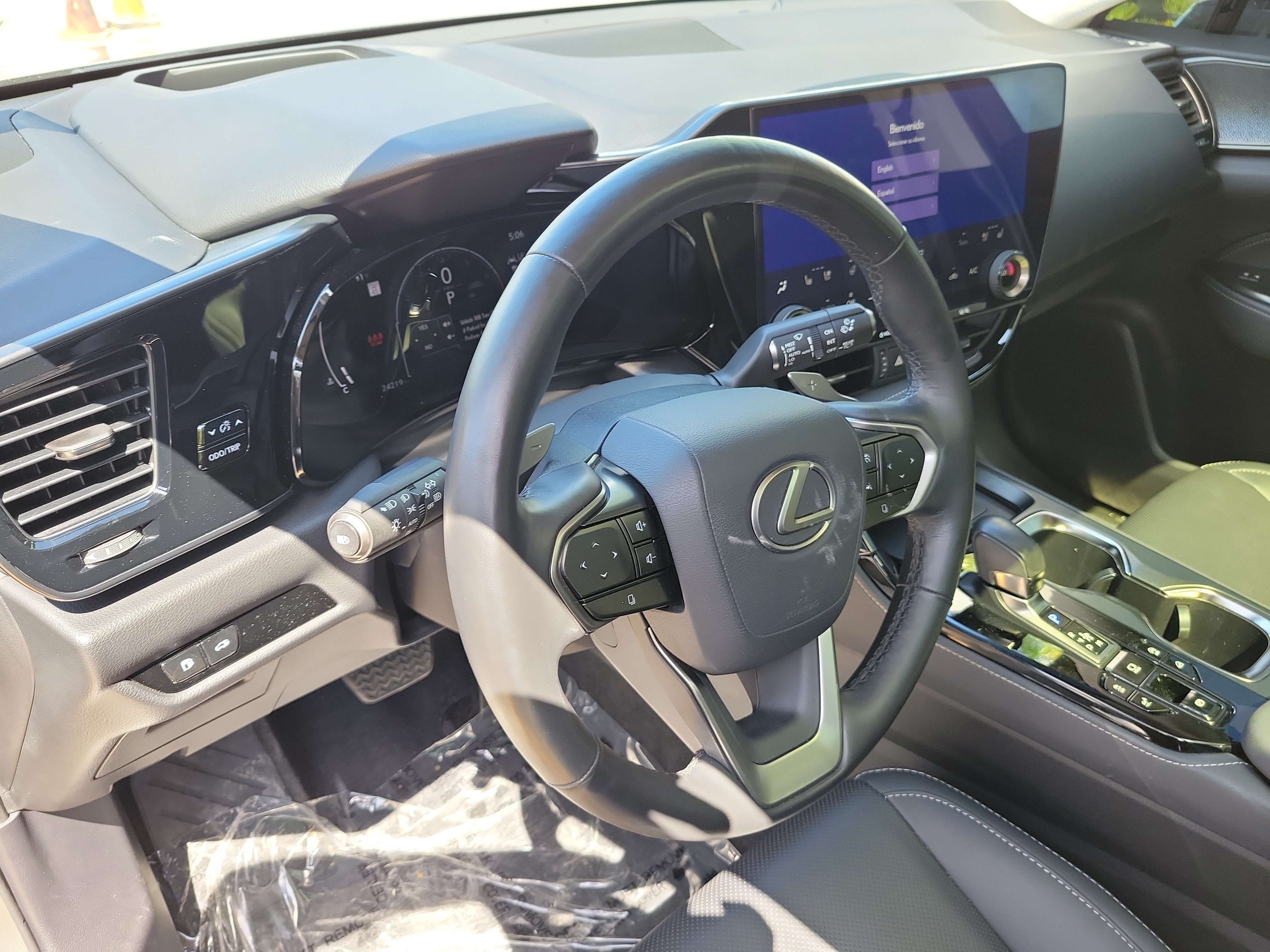 Used 2024 Silver Lexus 350 Luxury image 22