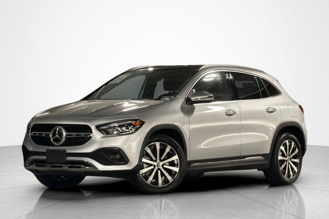 Used 2023 Iridium Silver Metallic Mercedes-Benz GLA 250 image 1