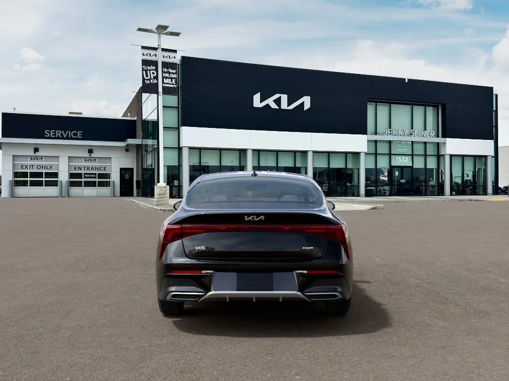 New 2027 Aurora Black Kia GT-Line image 5