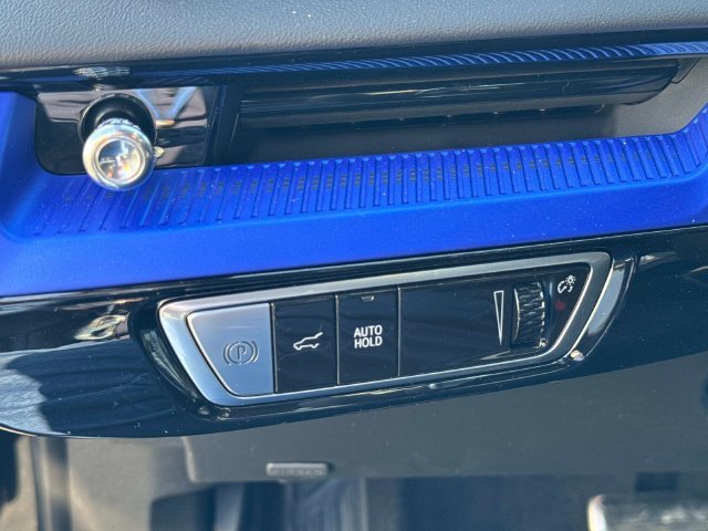2026 Cadillac OPTIQ V-Series - Photo 27