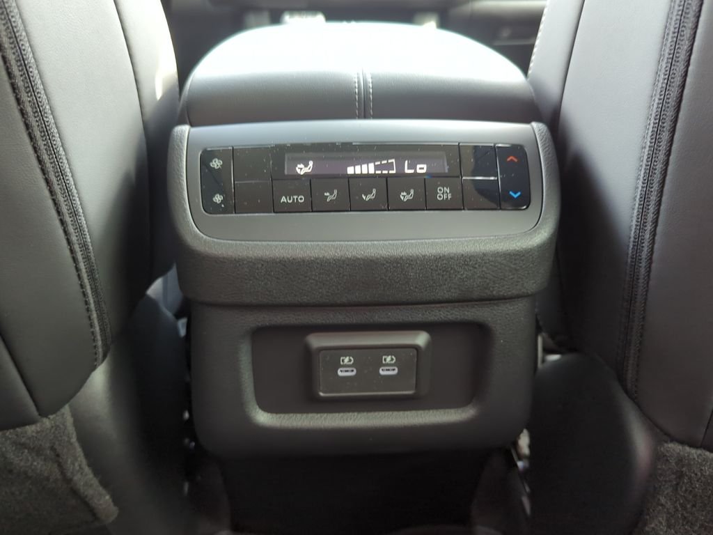 New 2026 Baltic Teal Pearl Nissan SL image 18