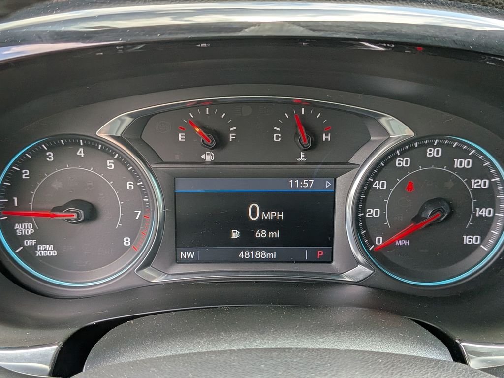 Used 2023 White Chevrolet LT image 17