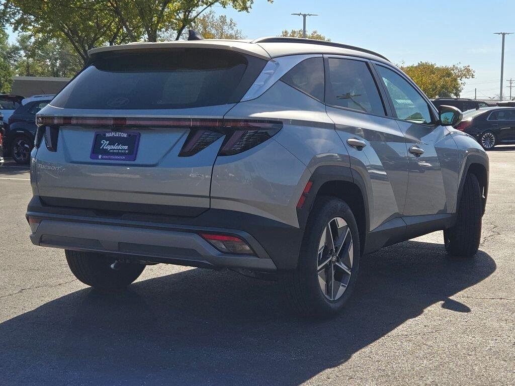 New 2026 Shimmering Silver Hyundai SEL Premium AWD image 11