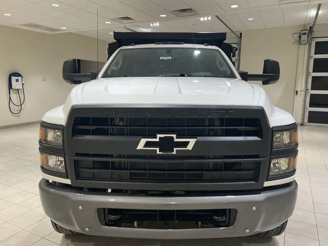 Used 2023 Summit White Chevrolet 1WT image 8